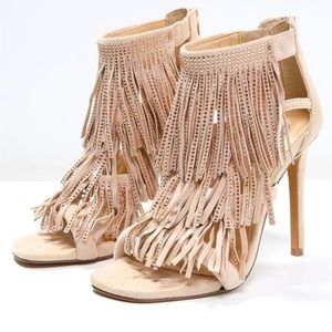 Steve Madden Fringlyr Blush and Crystal Heels 9
